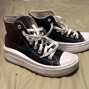 Converse All-Star Chuck Taylor high tops, size 6.5